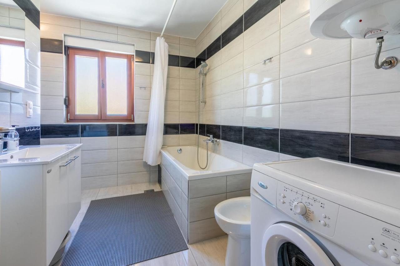 Apartments Mirena Crikvenica Luaran gambar